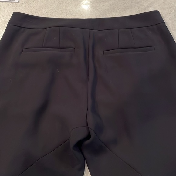 Vince Pleated Front Jogger Pant - Picture 6 of 6